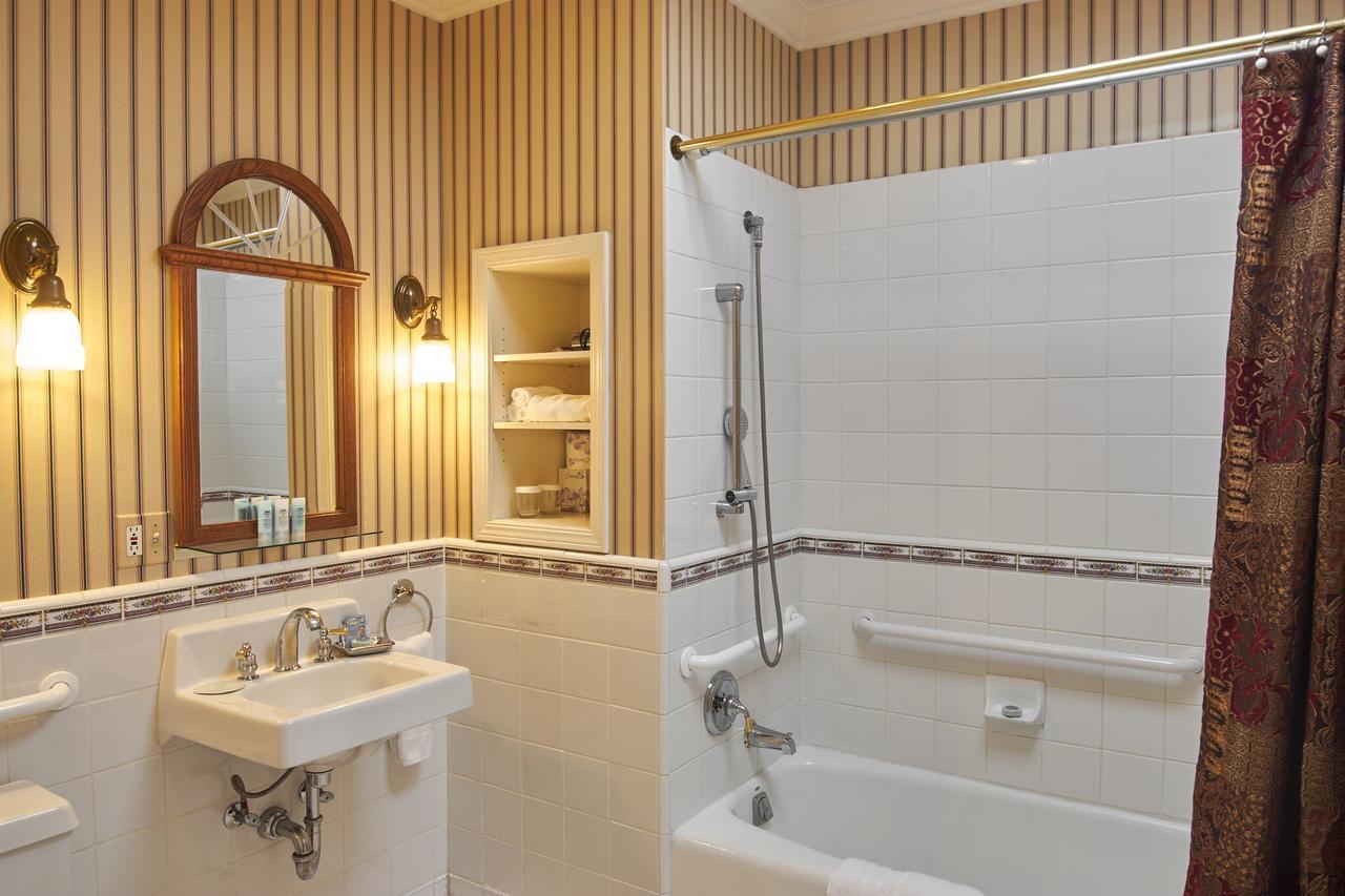 Hotel Mac Ричмънт Екстериор снимка